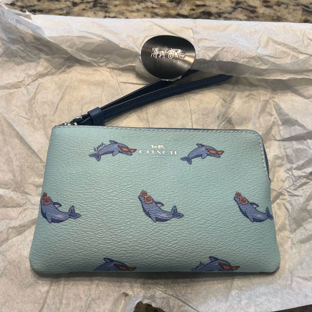NWT COACH DOLPHIN WRISTLET